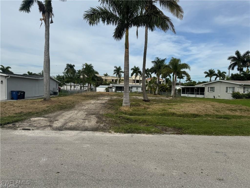 9934 Almetta Ave, Fort Myers, FL 33919 - photo 1