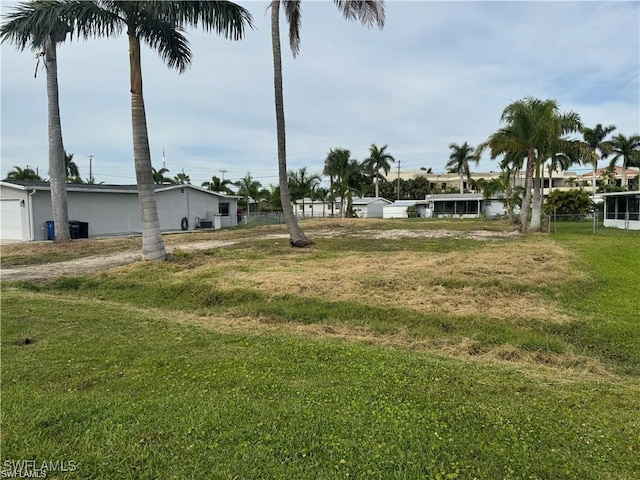 9934 Almetta Ave, Fort Myers, FL 33919 - photo 3