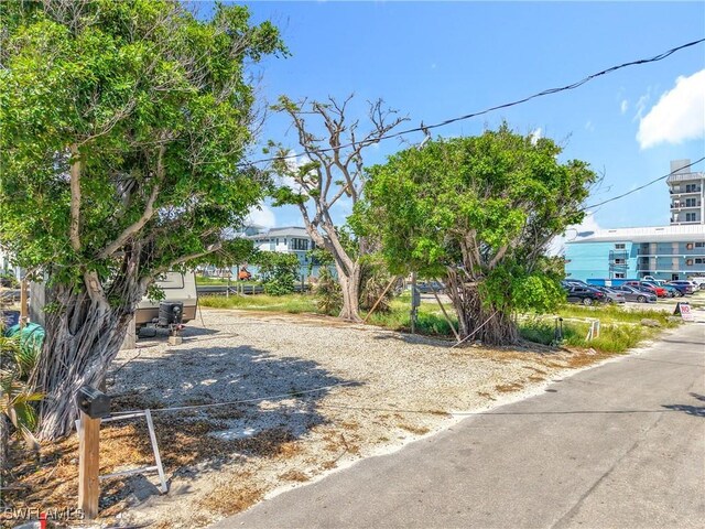 1339 Santos Rd, Fort Myers Beach, FL 33931