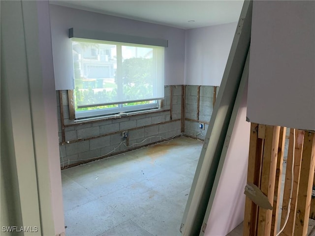 432 Oak Ave, Naples, FL 34108 - view of spare room