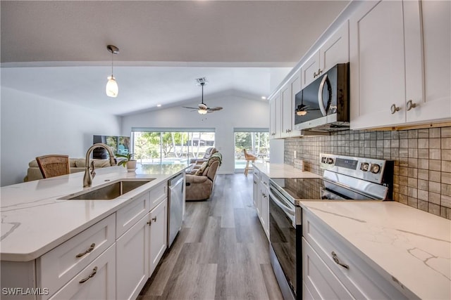 121 SE 17th St, Cape Coral, FL 33990 - photo 12