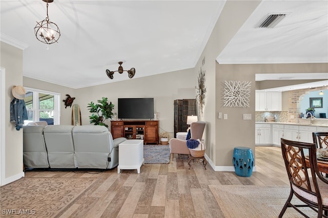 107 Round Key Cir Unit E9, Naples, FL 34112 - photo 2