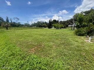 435 Monterey St, North Fort Myers, FL 33903 - photo 9