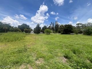 435 Monterey St, North Fort Myers, FL 33903 - photo 4
