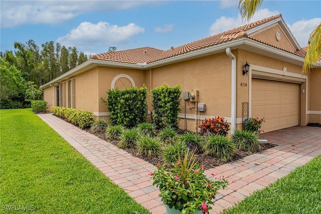 4334 Dutchess Park Rd, Fort Myers, FL 33916 - photo 1