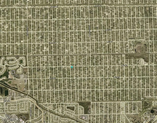 15 W 7th St, Lehigh Acres, FL 33972