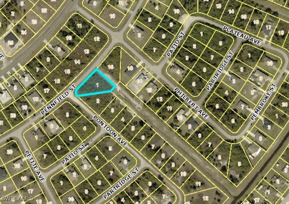 336 Pennfield St, Lehigh Acres, FL 33974
