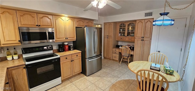 90 Palm Tree Ter, Fort Myers, FL 33905 - photo 5