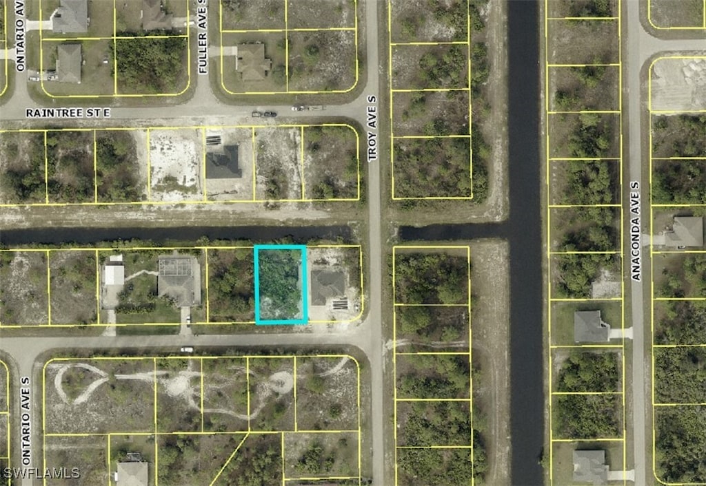 659 Trinity St E, Lehigh Acres, FL 33974