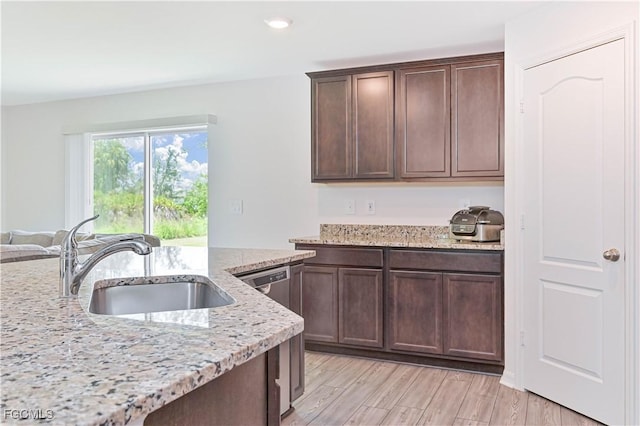 866 Youngreen Dr, Fort Myers, FL 33913 - photo 23