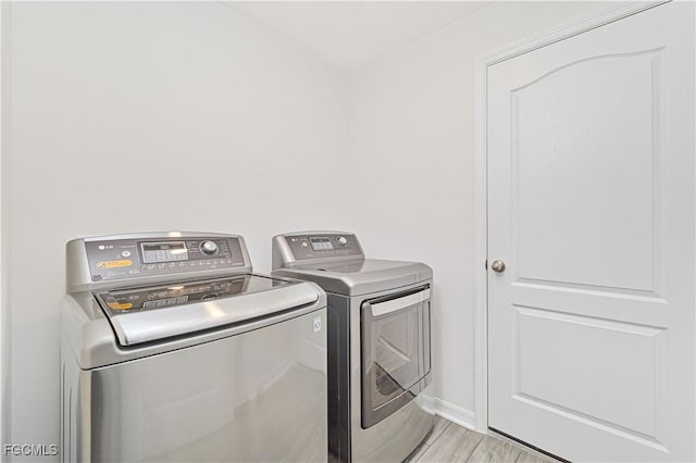 866 Youngreen Dr, Fort Myers, FL 33913 - photo 30