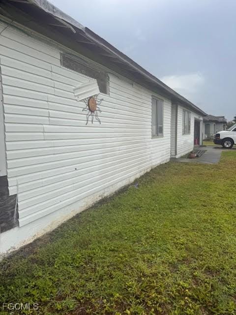 927 SW 25th Ter, Cape Coral, FL 33914 - photo 1