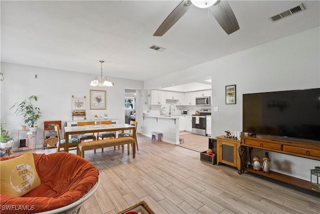 9948 Almetta Ave, Fort Myers, FL 33919 - photo 3