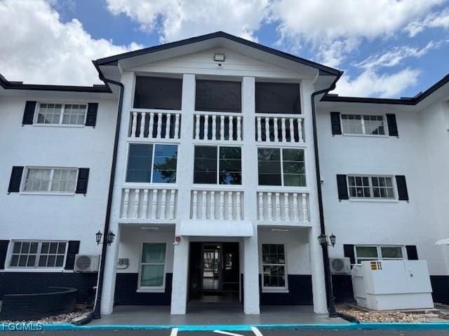 3704 Broadway Unit 305, Fort Myers, FL 33901 - photo 2