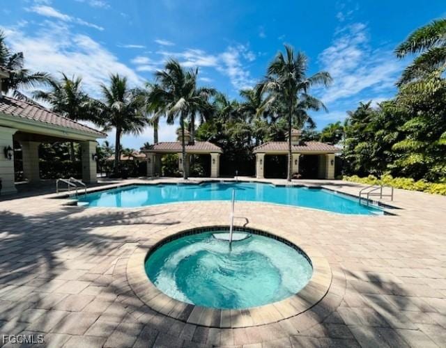 10068 Montevina Dr, Estero, FL 33928 - photo 17
