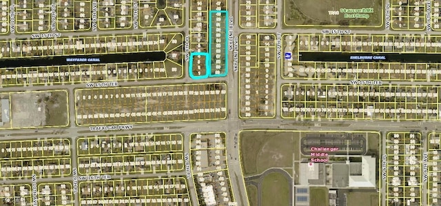 1506 Skyline Blvd, Cape Coral, FL 33991 - photo 2