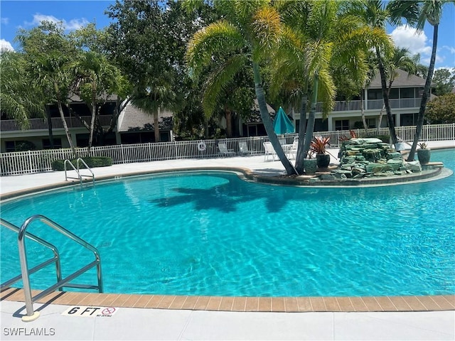 1020 Partridge Cir Unit 7, Naples, FL 34104 - photo 2