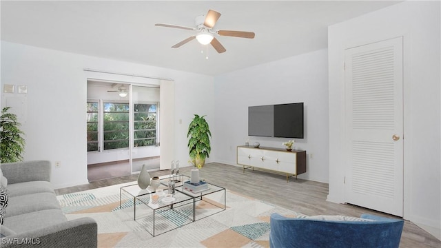 600 Valley Stream Dr Unit I, Naples, FL 34113 - photo 3