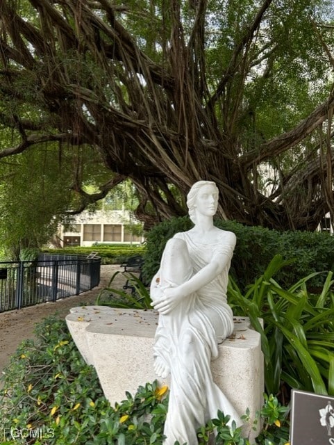 72 7th St S Unit 112, Naples, FL 34102 - photo 28
