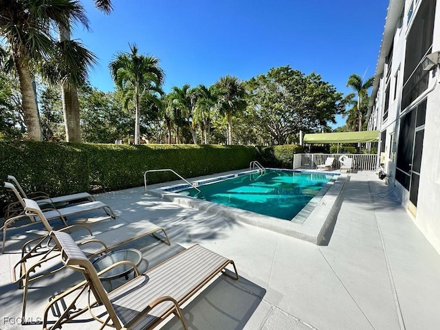 72 7th St S Unit 112, Naples, FL 34102 - photo 16