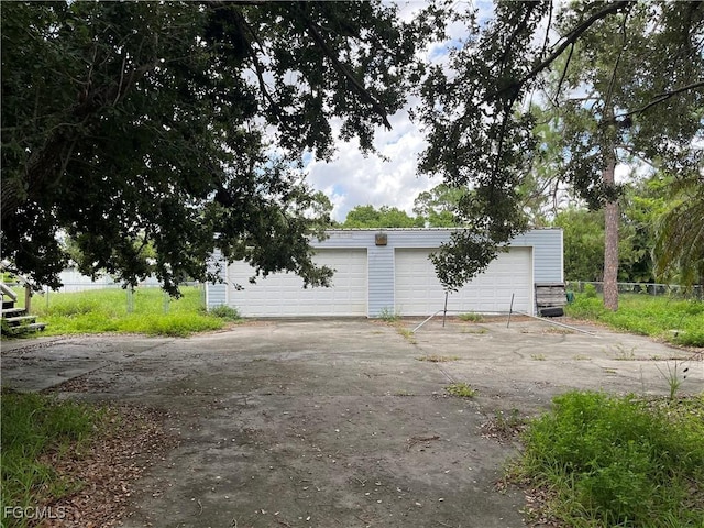 6292 Morgan La Fee Ln, Fort Myers, FL 33912 - view of detached garage