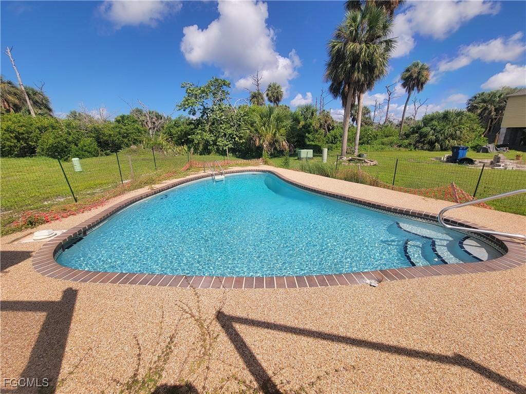 13690 Gannet Dr, Fort Myers, FL 33908 - photo 2