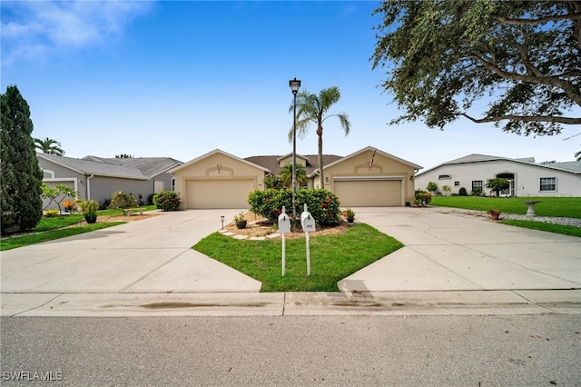 5500 Whitten Dr Unit 8, Naples, FL 34104 - photo 3