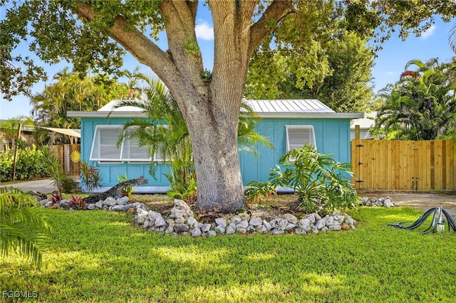 12650 Water Ln, Fort Myers, FL 33908 - photo 2