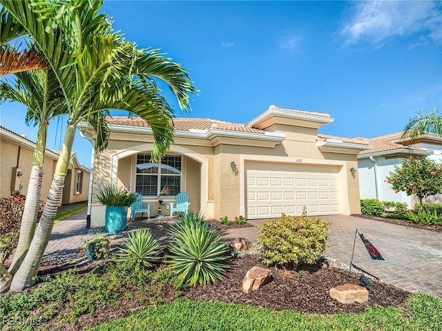 10517 Prato Dr, Fort Myers, FL 33913 - photo 2