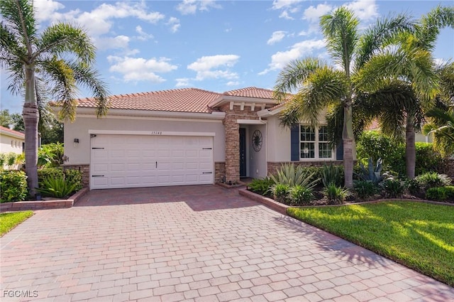 15140 Yellow Wood Dr, Alva, FL 33920 - photo 2