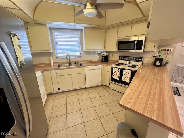 10 Regency Ct, Lehigh Acres, FL 33936 - photo 18