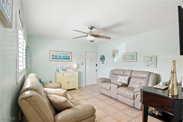8127 Country Rd Unit 106, Fort Myers, FL 33919 - photo 2