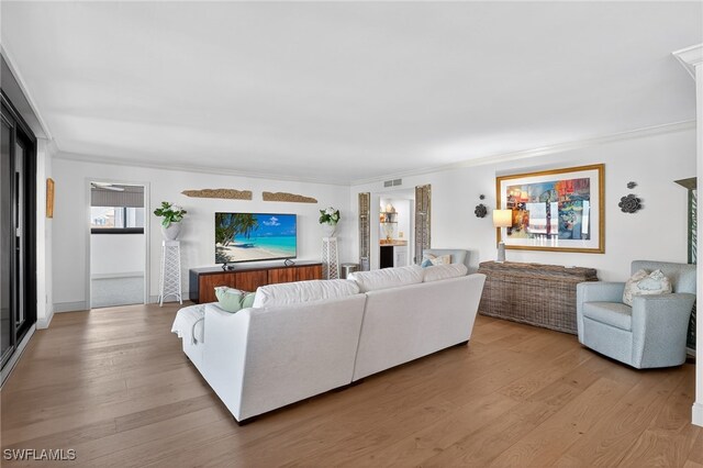 2400 Gulf Shore Blvd N Unit 603, Naples, FL 34103 - photo 8
