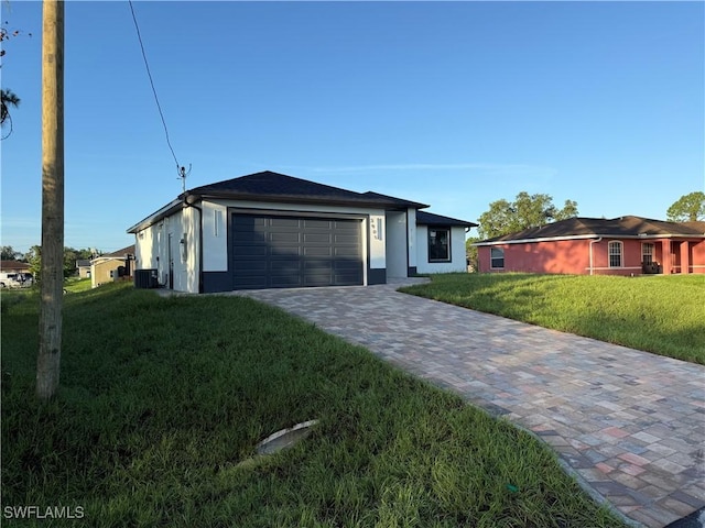 3905 33rd St SW, Lehigh Acres, FL 33976 - photo 2