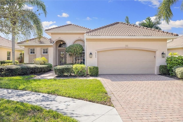 6980 Bent Grass Dr, Naples, FL 34113 - photo 2