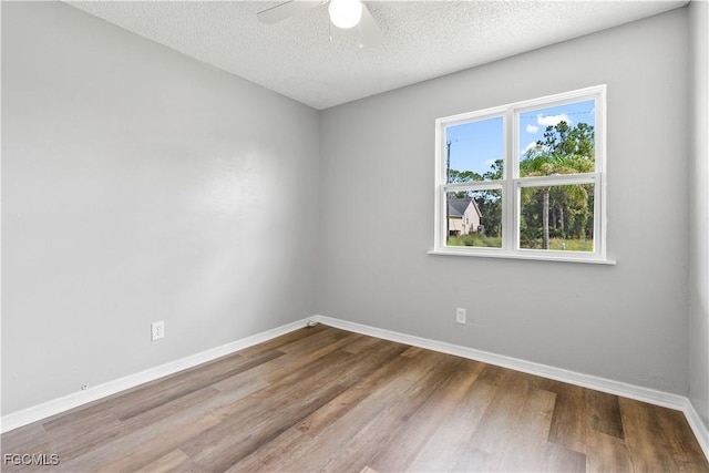 3201 44th St SW, Lehigh Acres, FL 33976 - photo 4