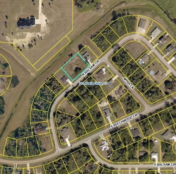 3017 N Balsam Cir, Labelle, FL 33935 - photo 2