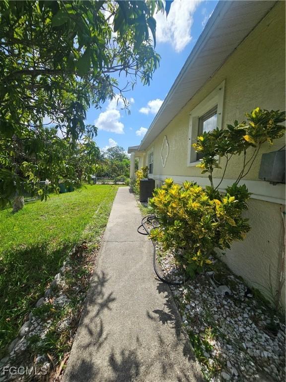2912 Woodside Ave, Hallandale, FL 34112 - photo 18