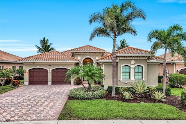 2975 Cinnamon Bay Cir, Naples, FL 34119 - photo 2