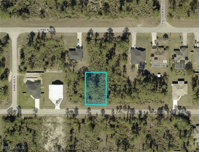 1047 Merry St E, Lehigh Acres, FL 33974 - photo 2