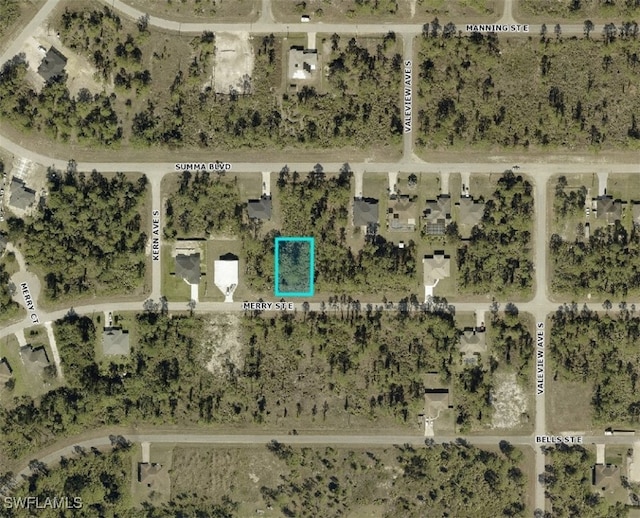 1047 Merry St E, Lehigh Acres, FL 33974 - photo 4
