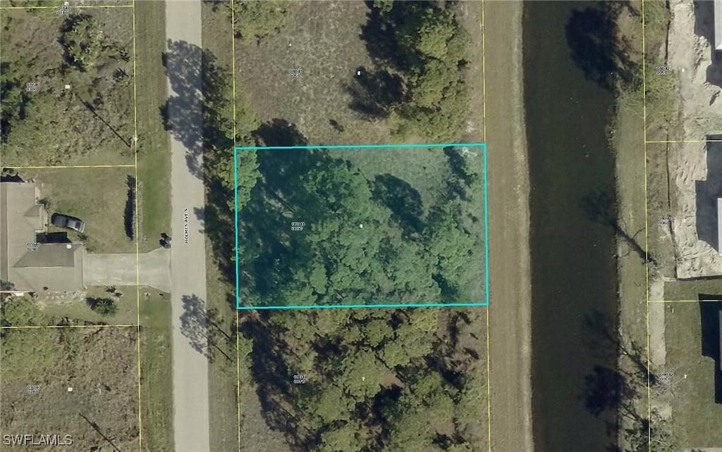 1137 Holmes Ave S, Lehigh Acres, FL 33974 - photo 1