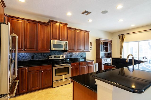 2550 Verdmont Ct, Cape Coral, FL 33991 - photo 3
