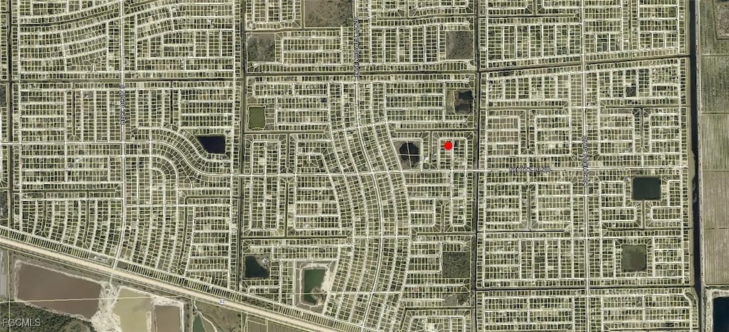 948 Kyle Ave, Lehigh Acres, FL 33974 - photo 2