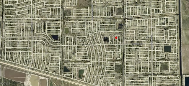 948 Kyle Ave, Lehigh Acres, FL 33974 - photo 2