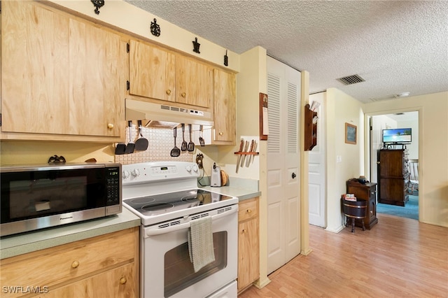 19085 Coconut Rd, Fort Myers, FL 33967 - photo 15