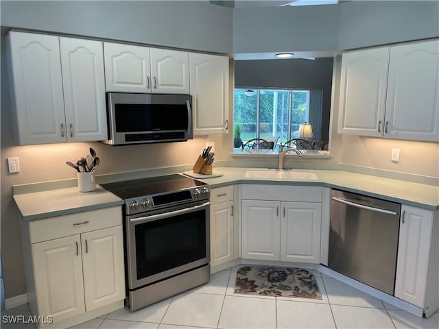 157 Saint James Way, Naples, FL 34104 - photo 9