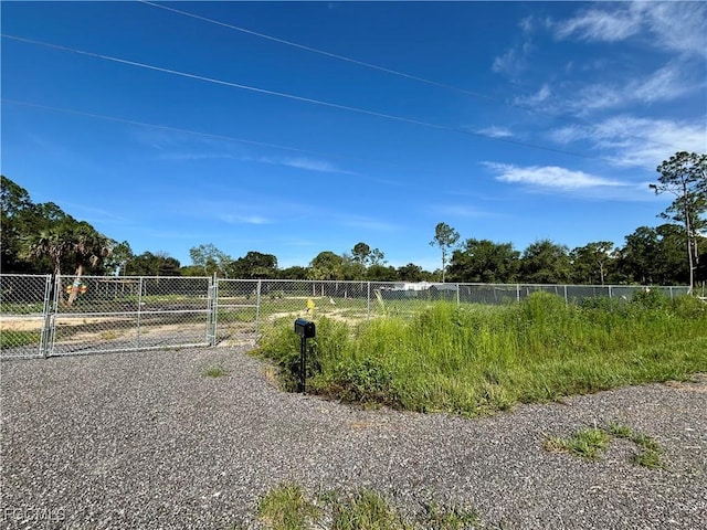 235 S Palomino St, Clewiston, FL 33440 - photo 2