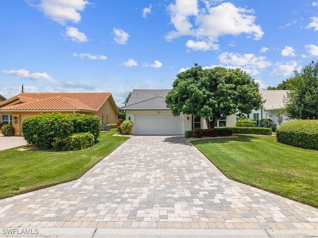 725 Kings Way, Naples, FL 34104 - photo 2