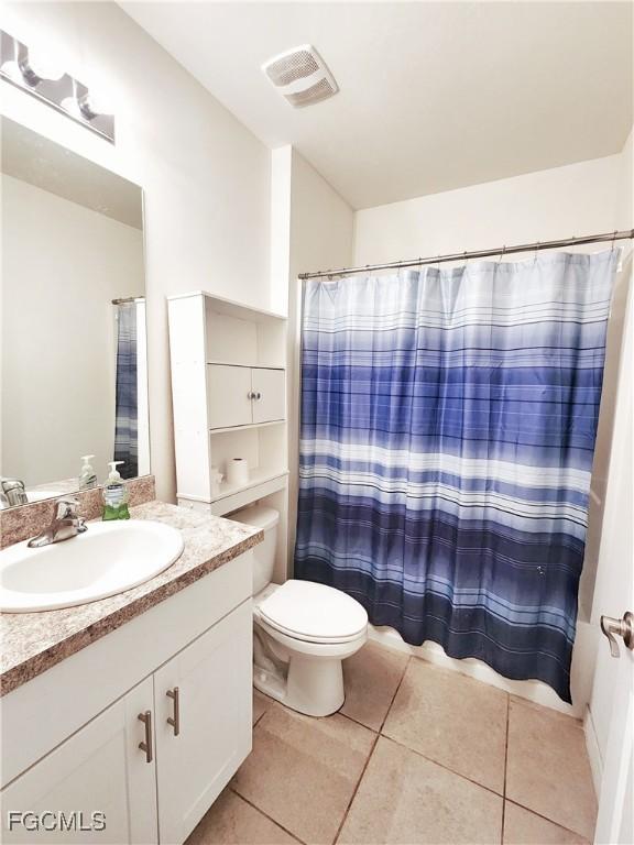8330 Tortoise Isle Ct, Lehigh Acres, FL 33972 - photo 4